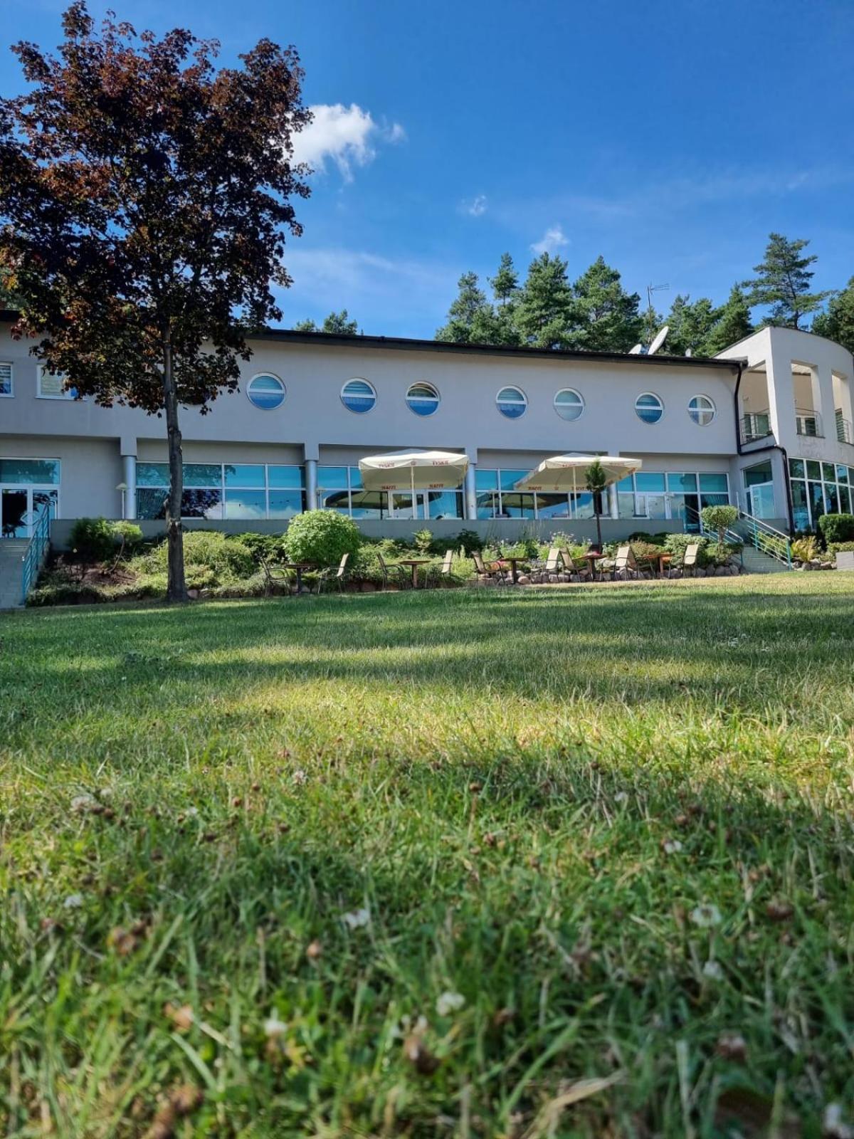 Hotel Mikorzyn Ślesin Exterior foto